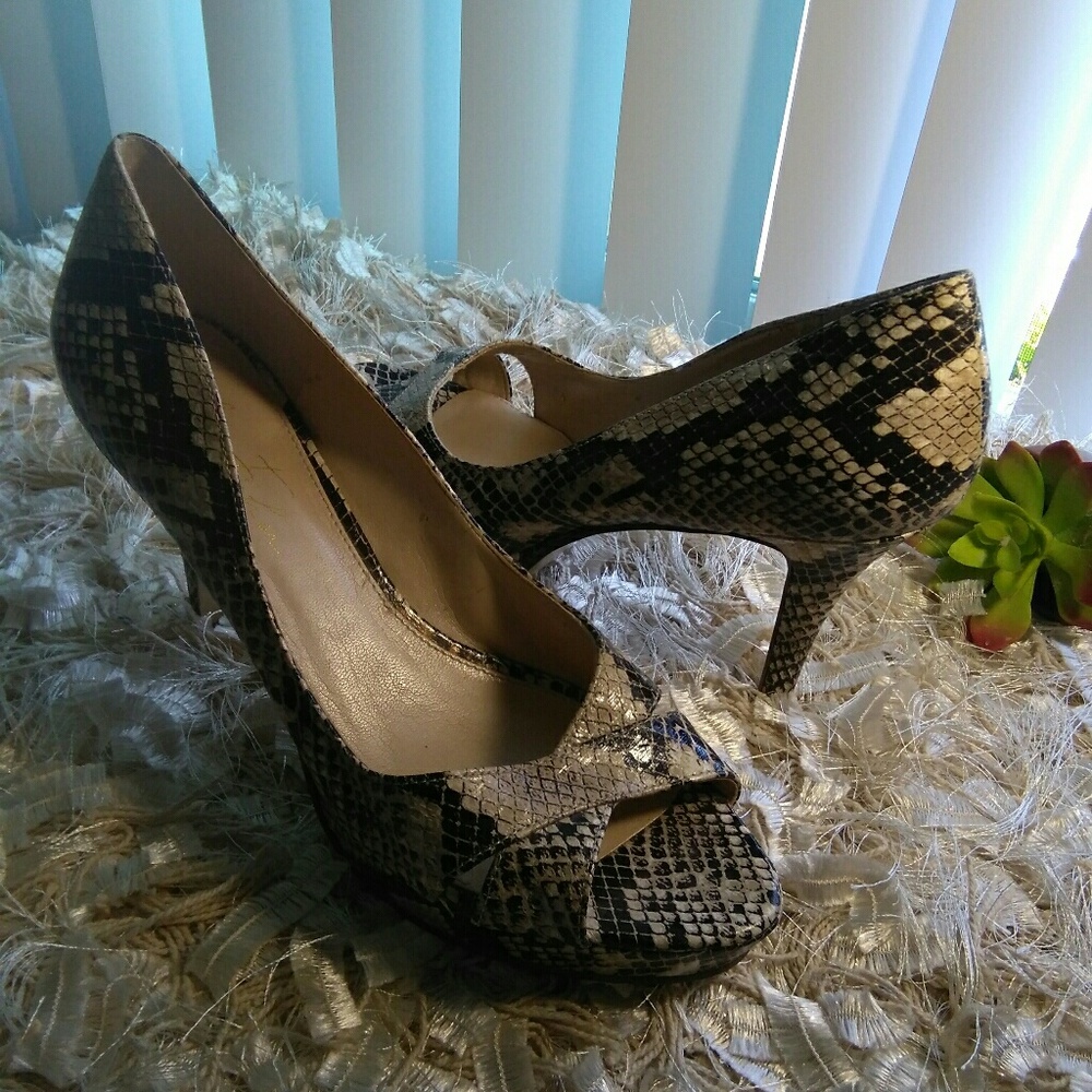 Marc Fisher Heels - Picture 8 of 8